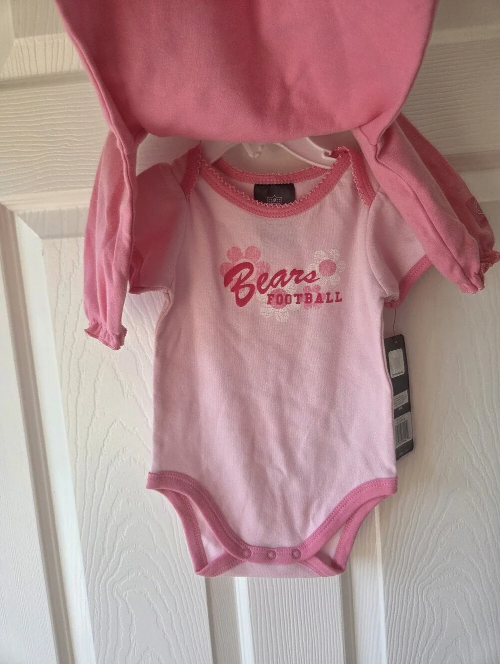 Chicago Bears Baby Girl Bodysuits 3-6M 2pc Tshirt Fan Apparel NFL NWT Pink